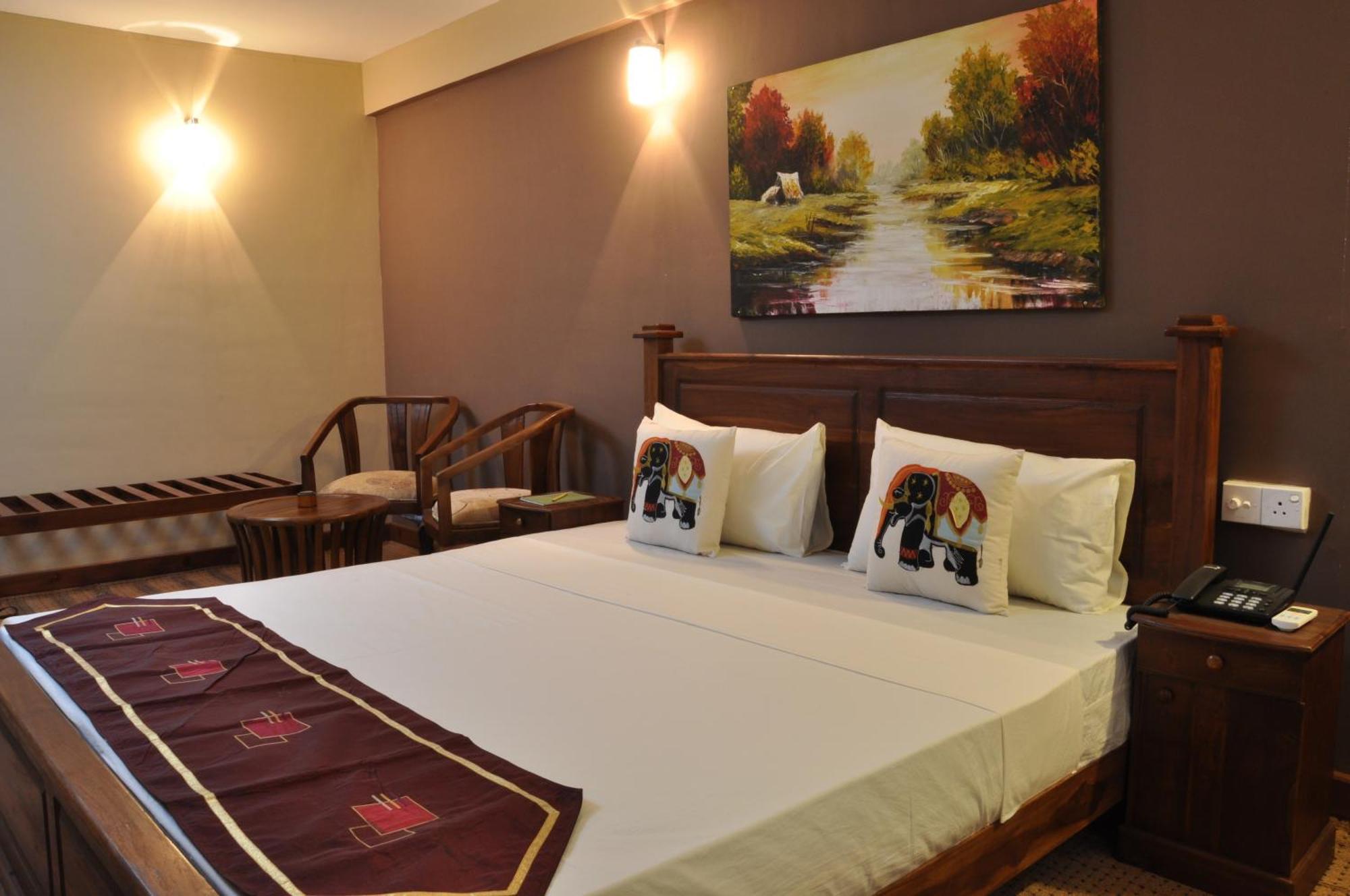 Hotel Tinaya دامبولا الغرفة الصورة