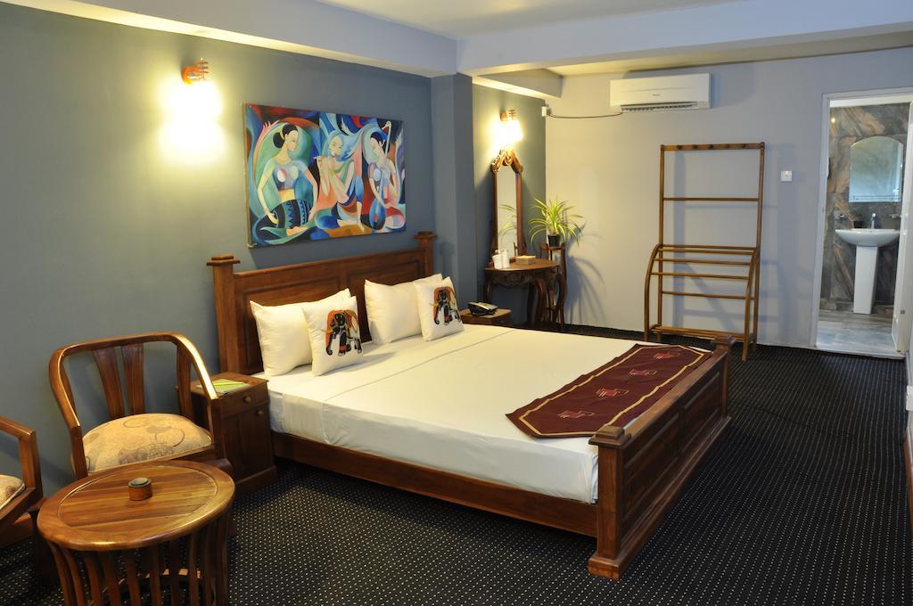 Hotel Tinaya دامبولا المظهر الخارجي الصورة